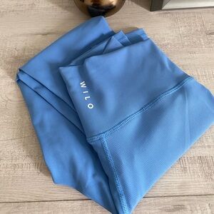 NWT Willow Leggings Baby Blue